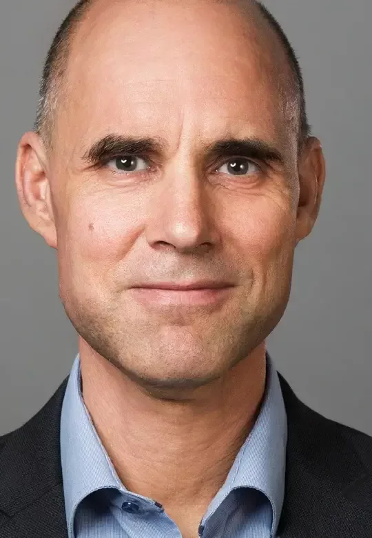 Dr. Mirko Vonderstein